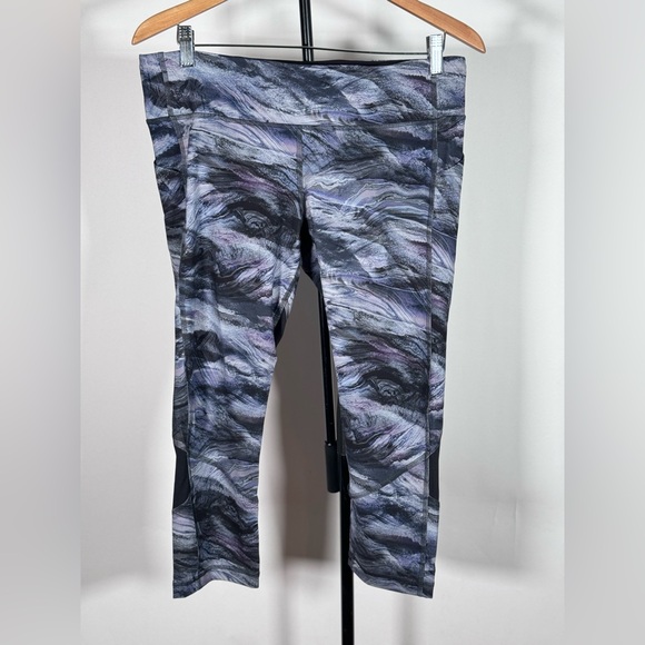 NWOT Lululemon Pace Rival Crop *22" size 12 - Picture 1 of 3